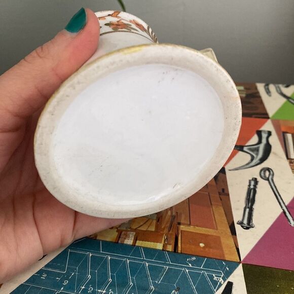 🎀 VINTAGE 🎀 China/Porcelain Creamer Floral with Gold Trim - Picture 5 of 8